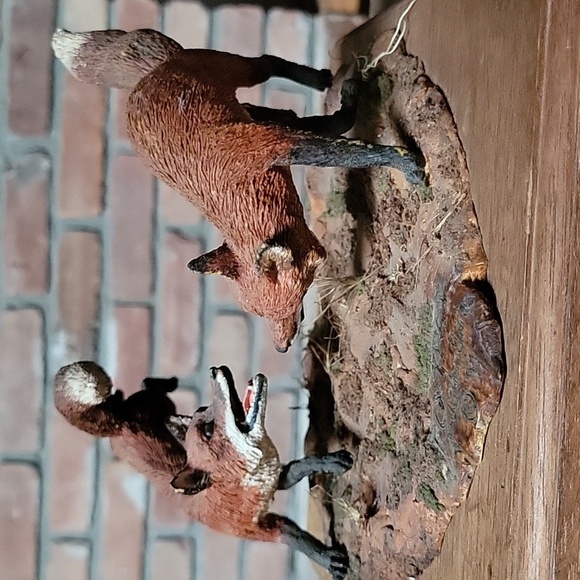 FOX TROT VINTAGE SCULPTURE - Picture 1 of 7